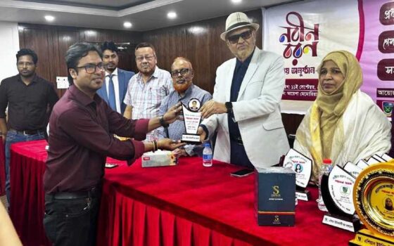 বাংলা এমন একটি বিভাগ, যেখানে তোমরা মরে গিয়েও বেঁচে থাকতে পারবে’ : অধ্যাপক সাদেক