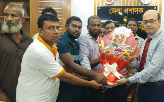ঝালকাঠিতে সদ্য নিয়োগপ্রাপ্ত বিসিআইসি সারডিলারগণের বিভিন্ন কর্মকর্তাদের সঙ্গে সৌজন্য স্বাক্ষাত